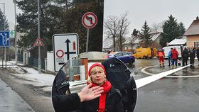 V Kolodějích zrušili kruhový objezd. Proti tomu protestovala i Dana Batulková.