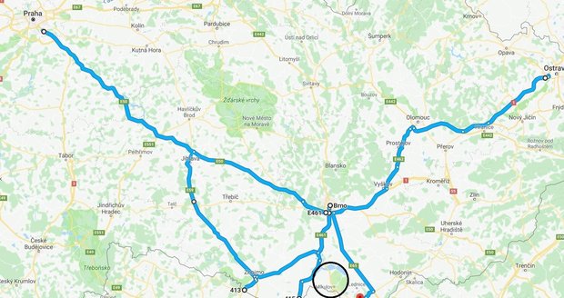 Mapa s vyznačenými doporučenými směry na prázdninové cesty k moři pro dovolenkáře od Prahy, Brna a Ostravy.