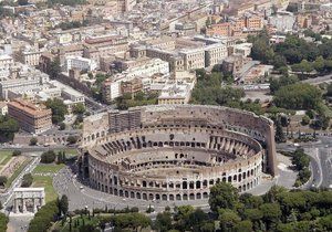 Koloseum patří v Římě k nejnavštěvovanějším památkám