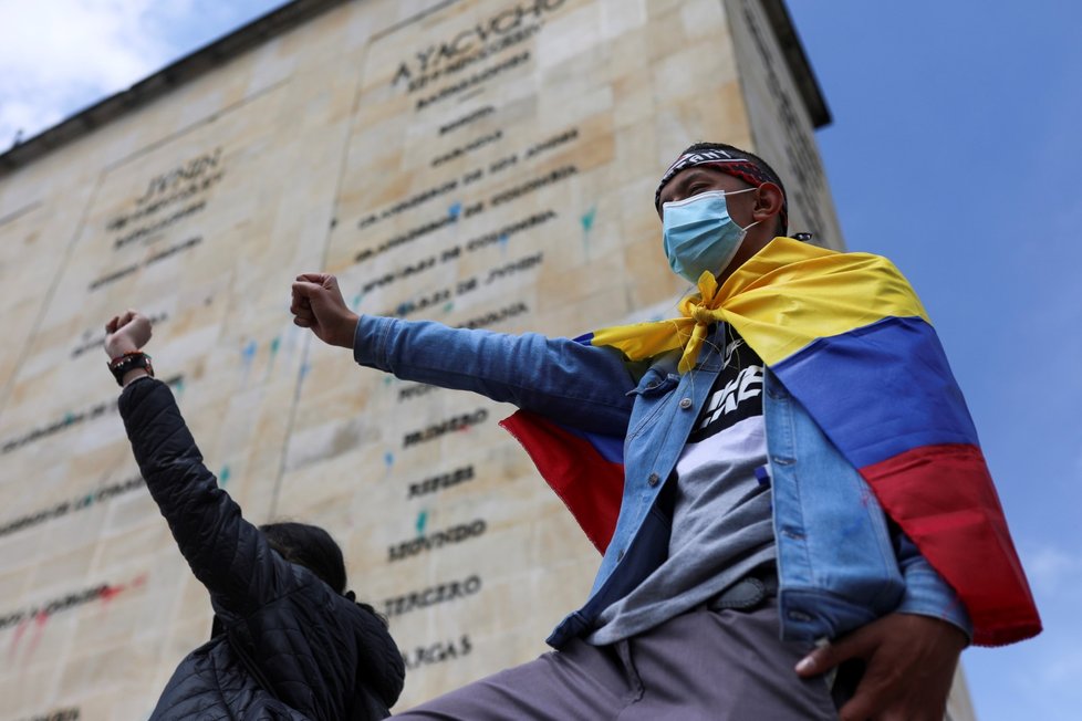 Koronavirus v Kolumbii: Protest proti vládním opatřením