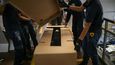 Kolumbijská firma představila nemocniční lůžko, které se dá snadno změnit na rakev