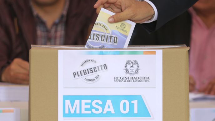 V referendu se Kolumbijci vyslovili proti mírové dohodě.