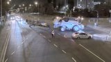 Kombajn v centru Brna! Řidič nepřijel vymlátit klasy, zabloudil při cestě na pole