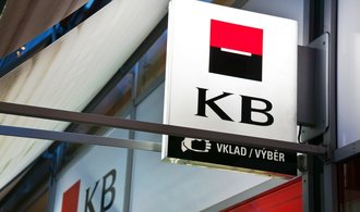 Akcionáři Komerční banky schválili hrubou dividendu 55,50 korun na akcii 