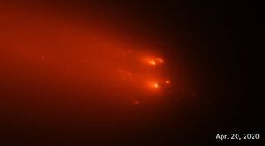 Ke Slunci se vrátila rozpadlá kometa, kterou lidé mohli vidět v době kamenné 
