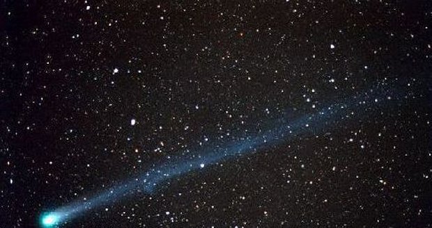 Okolo Země proletí kométa viditelná pouze okem