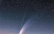Takto krásu komety nad Suchým vrchem zachytil i astronom Petr Horálek.