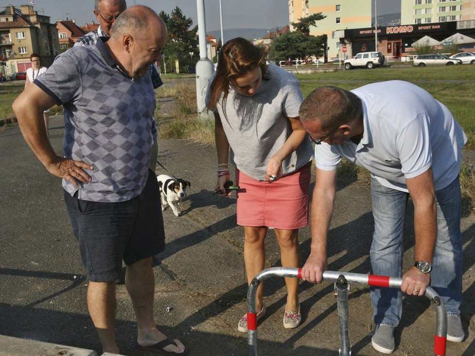 Radnice nechala betonové zábrany z oblasti náměstí v minulosti odstranit.