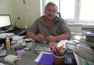 Zklamaný starosta František Kopřiva působil na radnici od roku 1984. V pátek byl naposledy v kanceláři, odchází do důchodu.