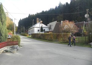 Nejmenší obec Jihomoravského kraje, Lhota u Olešnice. Nové zastupitelstvo čeká letitý úkol, domoci se opravy děravé silnice.
