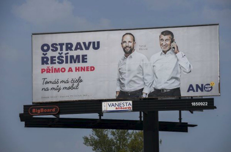 Číslem na šéfa hnutí Andreje Babiše se na billboardech chlubí snad všichni kandidáti ANO na primátory. Podle odborníků ale takový slogan svědčí spíše o jejich nesvéprávnosti.