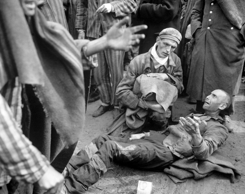 Osvobození koncentračního tábora Neuengamme, za jehož zdmi se děly nevyslovitelné hrůzy