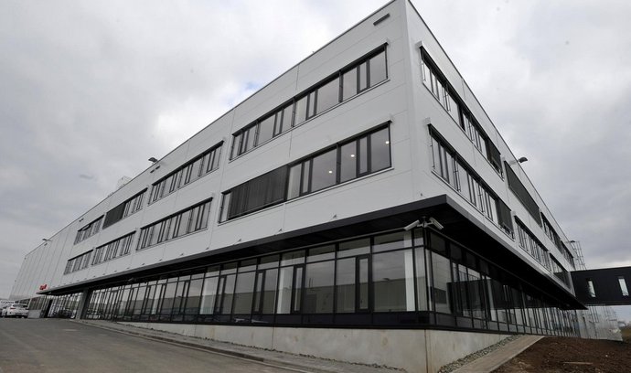 Koncern Honeywell zahájil 12. března v Brně provoz tří nových výzkumných a vývojových laboratoří. V následujících měsících otevře dalších pět. V Brně vznikne největší výzkumné centrum společnosti v Evropě.