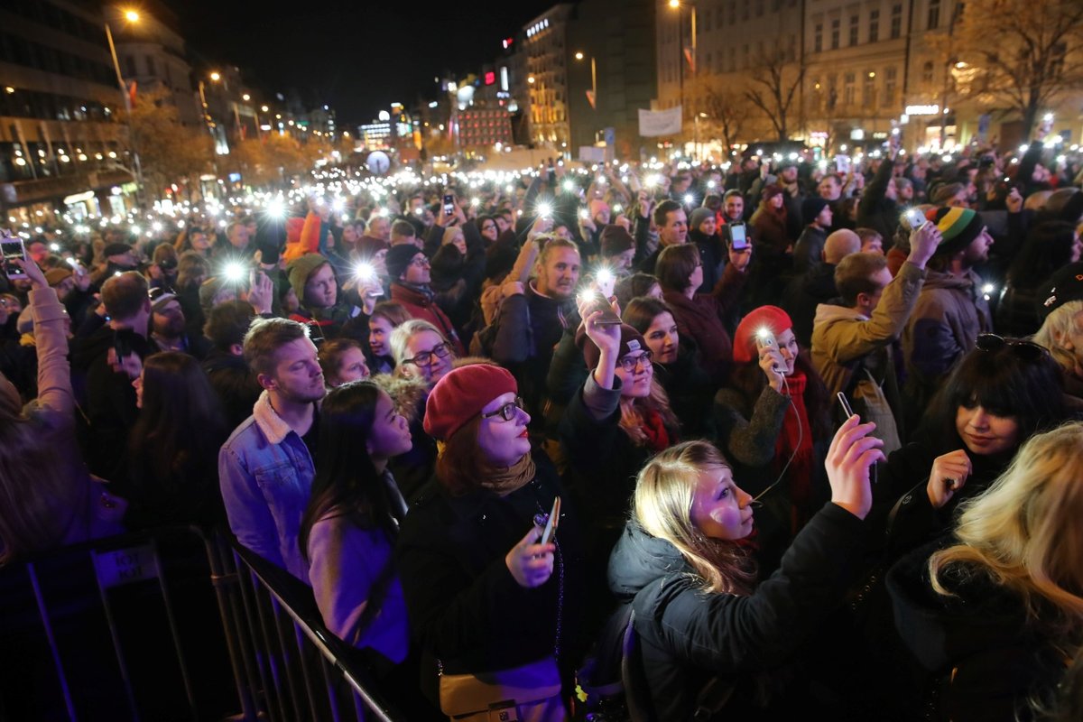 Koncert pro budoucnost na Václavském náměstí v Praze. (17.11.2018)