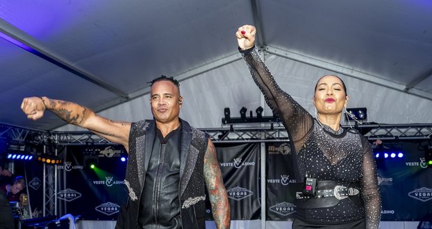 2 Unlimited – Ray a Michéle zapěli: „No-no, no-no, no-no...“