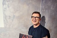 Legendární koncert Depeche Mode z roku 1988 ožil v nové knize! Odhaluje exkluzivní fotografie, rozhovory i tiskoviny