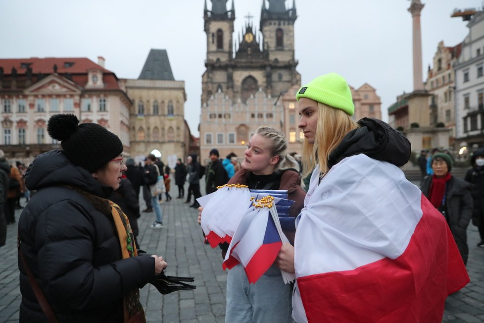 Vyvrcholení kampaně prezidentského kandidáta Petra Pavla. Na Staroměstském náměstí jej přišly podpořit tisíce lidí. (25. leden 2023)