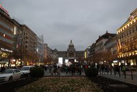 Černé ráno v Praze. Chodce na Václavském náměstí srazil vůz, byl na místě mrtev
