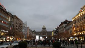 Černé ráno v Praze. Chodce na Václavském náměstí srazil vůz, byl na místě mrtev