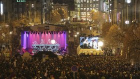 Václavské náměstí v Praze zažilo koncert k výročí 25 let od sametové revoluce