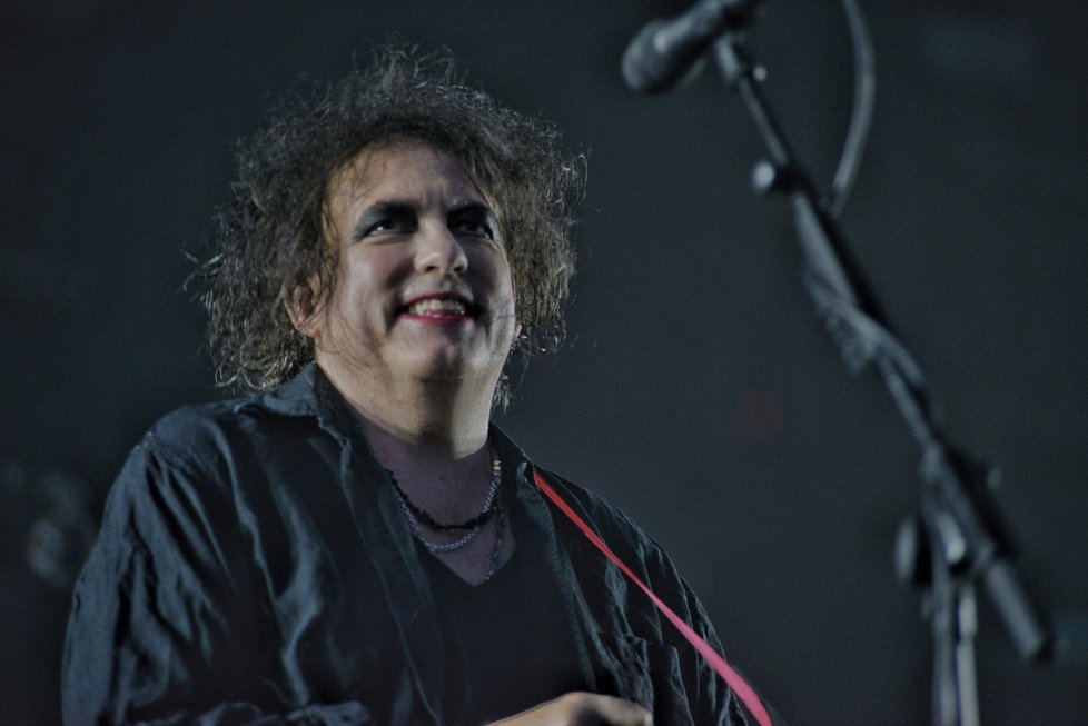 Koncertem legendárních The Cure vyvrcholil největší tuzemský festival Colours of Ostrava 2019.