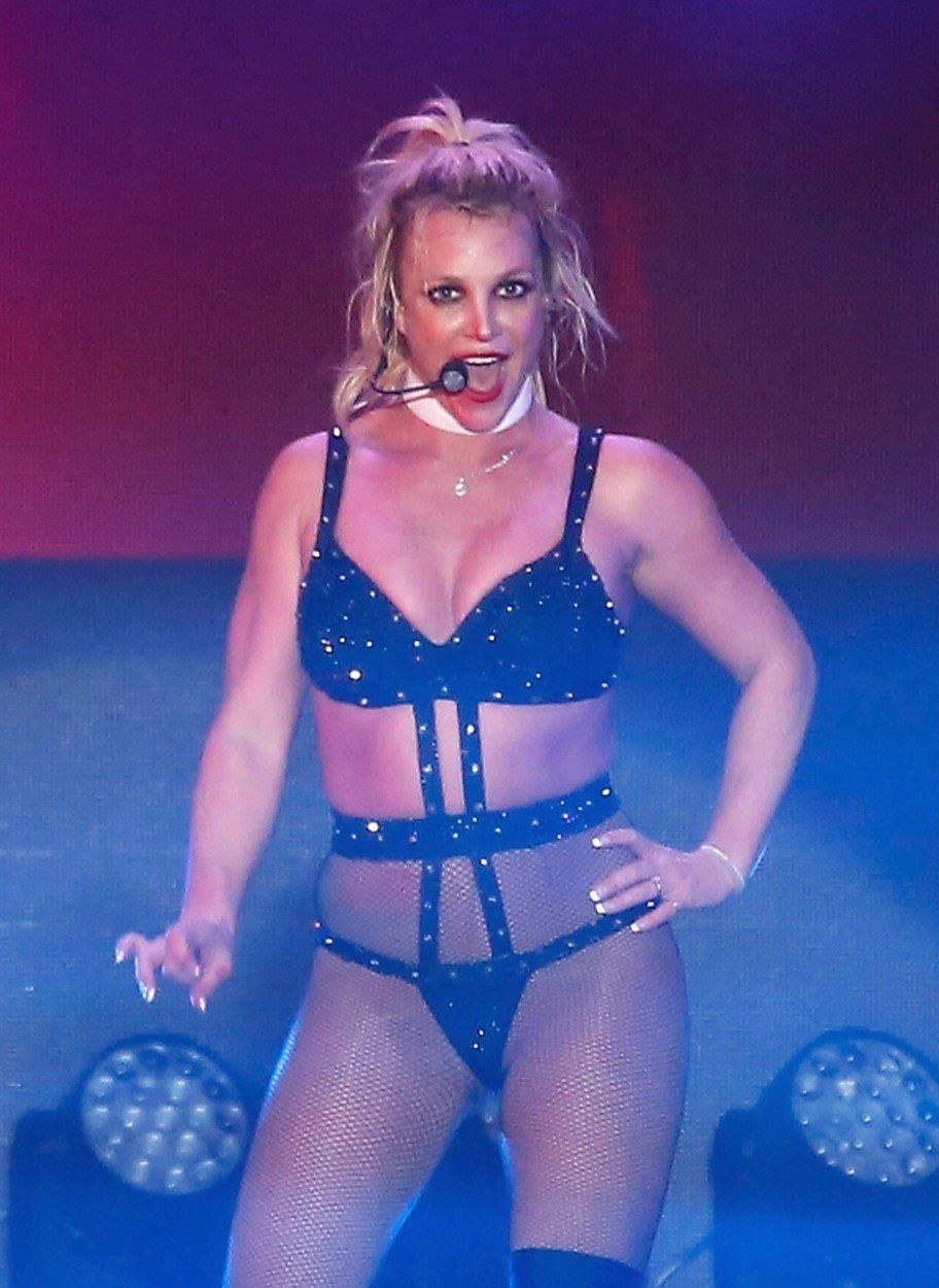 Nestoudné vystoupení Britney Spears