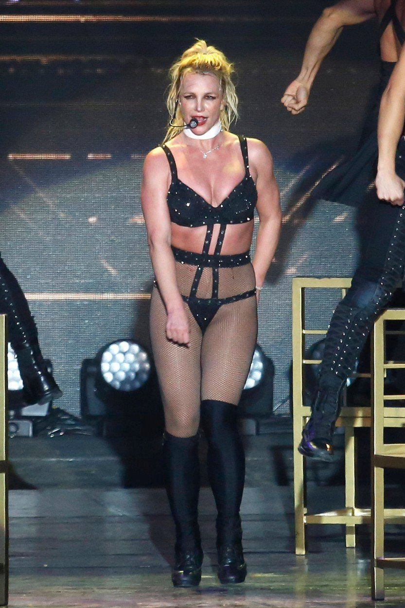 Nestoudné vystoupení Britney Spears