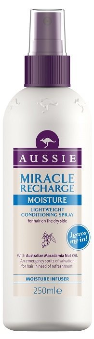 Aussie Balzám ve spreji Miracle Recharge Moisture, 180 Kč, koupíte v síti drogerií DM