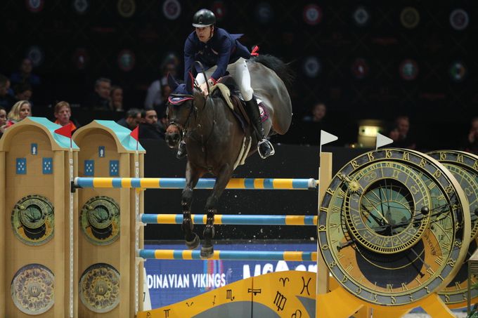 Prague Playoffs se vrací do O2 areny: koňská supershow s akrobaty i bizarní hobby horsing Prague Playoffs se vrací do O2 areny: koňská supershow s akrobaty i bizarní hobby horsing