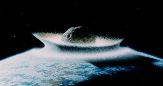 Dave Meade nejprve předpovídal, že do nás udeří asteroid. Když se tak nestalo, přišel s tím, že nás minul. Konec nás ale prý čeká stejně.