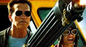 Recenze: Schwarzenegger je pro padouchy Konečná!