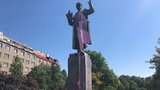 Protestoval proti odstranění Koněvovy sochy: Ústavní soud bizarní stížnost odmítl