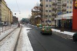 Koněvova ulice měla být opravovaná od příštího pondělí. Její rekonstrukce se ale kvůli četným uzavírkám v hlavním městě posune o dva týdny. (ilustrační foto)