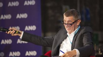 Babiš chce penzijní reformou potrestat bezdětné, je to ale myšlenka plná logických děr