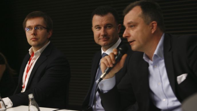 Zleva Ondřej Klečka z Arca Capital, Pavel Borovička z BHS a Daniel Drahotský z J&T Banky