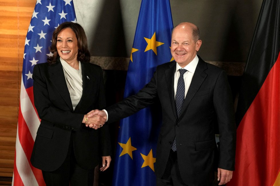 Mnichovská bezpečnostní konference: Americká viceprezidentka Kamala Harris a německý kancléř Olaf Scholz (18.2.2023)