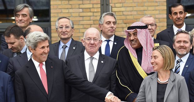 Státy na Pařížské konferenci podpořily samostatnou Palestinu a Izrael