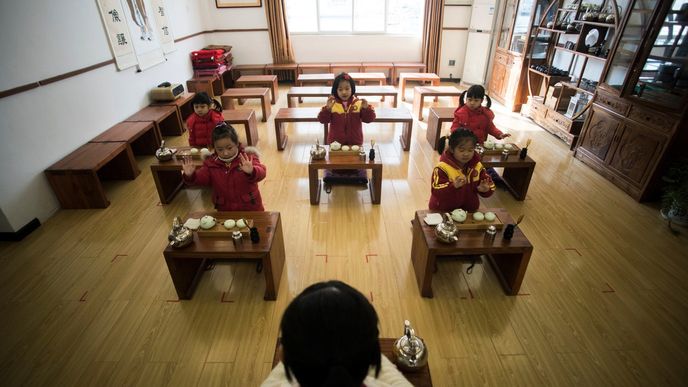 Proměna čínského školství: V soukromých školkách se začíná učit Konfucius