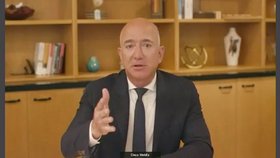 Slyšení šéfů velkých technologických firem v americkém Kongresu kvůli podezření z podvodů a nekalým obchodním praktikám: Šéf Amazonu Jeff Bezos (29.7.2020)