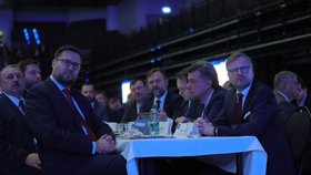 29 kongres ODS: Předseda strany Petr Fiala poslouchá projev (18. 1. 2020)