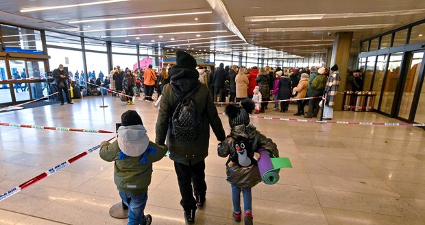 Ukrajinští uprchlíci nemusí v Praze platit poplatek z pobytu. Radnice jim ho odpustí