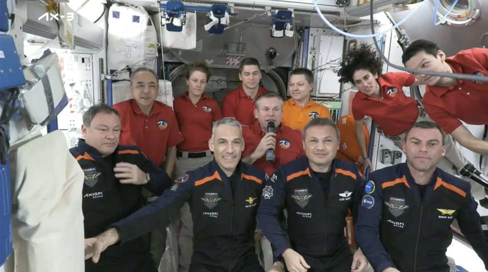 ISS: Expedice 70 posílená o hosty Axiom 3 (20. 1. 2024).