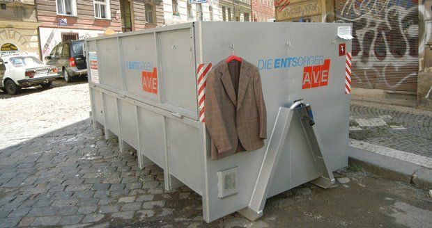 V Praze-Královicích zveřejnili harmonogram přistavení kontejnerů na nebezpečný odpad, bioodpad či velkoobjemový odpad. (ilustrační foto)
