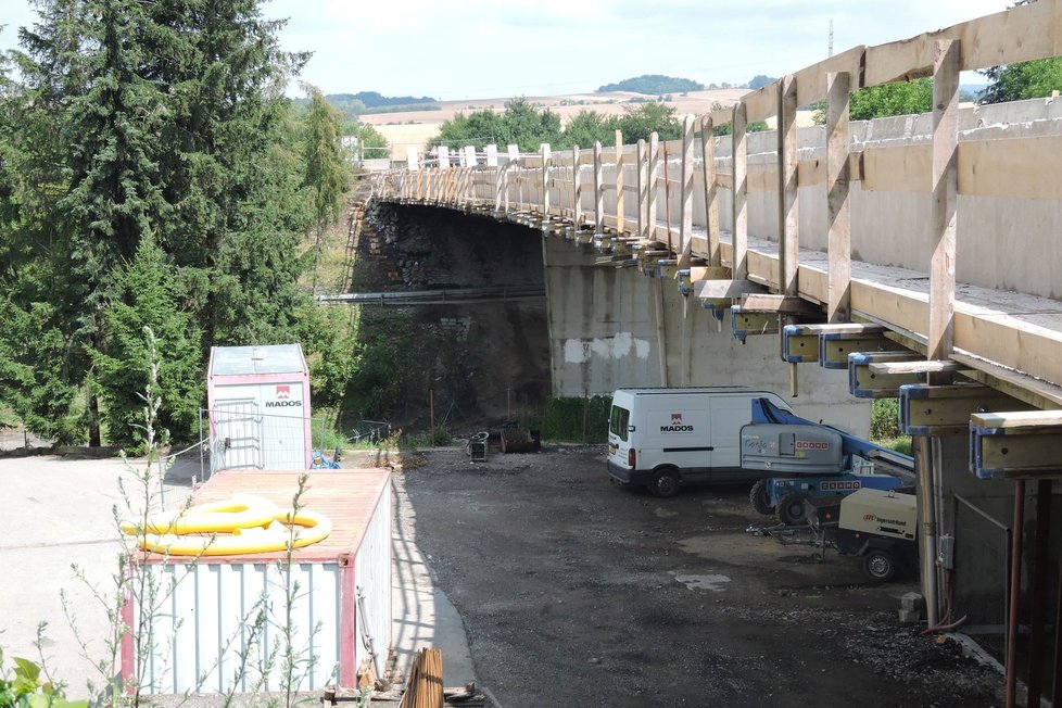 Silniční most v Černé Hoře na Blanensku bude v lednu stržen, na jeho místě vznikne nová konstrukce.
