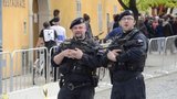 Anonym nahlásil bombu na Pražském hradě: Policisté zadrželi podezřelého
