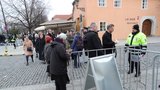 Kontroly na Pražském hradě zůstanou. Kancelář odmítla jejich zrušení a „provokaci“