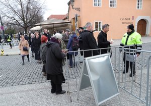 Bezpečnostní kontroly na Pražském hradě