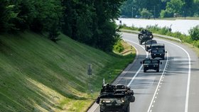 Do Česka přijely v pátek i poslední vozy amerického konvoje