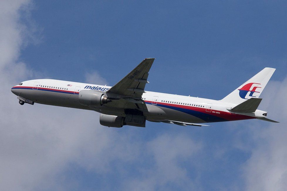 Letoun malajsijských aerolinek letící z Amsterodamu do Kuala Lumpur byl podle všeho sestřelen 17. července nad východní Ukrajinou.