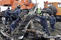 Za tři stovky mrtvých civilistů mohou Rusové? Jejich rakety prý sestřelily let MH17